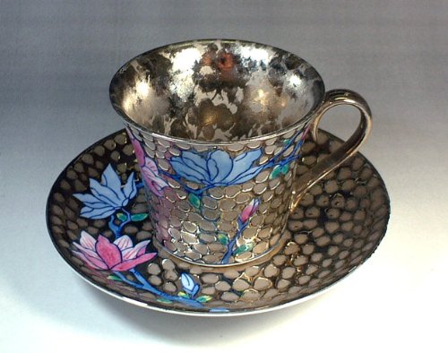 有田焼 染錦プラチナ彩木蓮絵コーヒーカップ｜陶芸家　藤井錦彩作