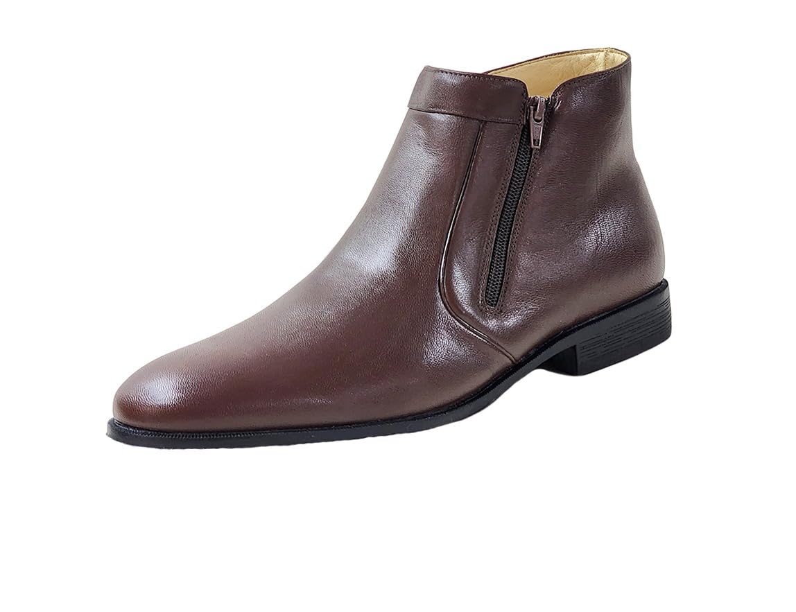 Botina Masculina Social Com Salto Couro Pelica 576 em promoção! Veja a oferta e mais achadinhos de Botas & Coturnos Masculinos 2 Hoje é o melhor dia para comprar Botina Masculina Social Com Salto Couro Pelica 576 com aquele preço maroto! Promoção! Aproveite a oferta! 2