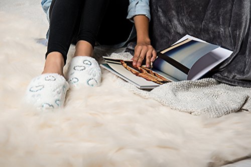 Heavenly Heart Womens White Cozy Plush Slip On House Slippers Size 72