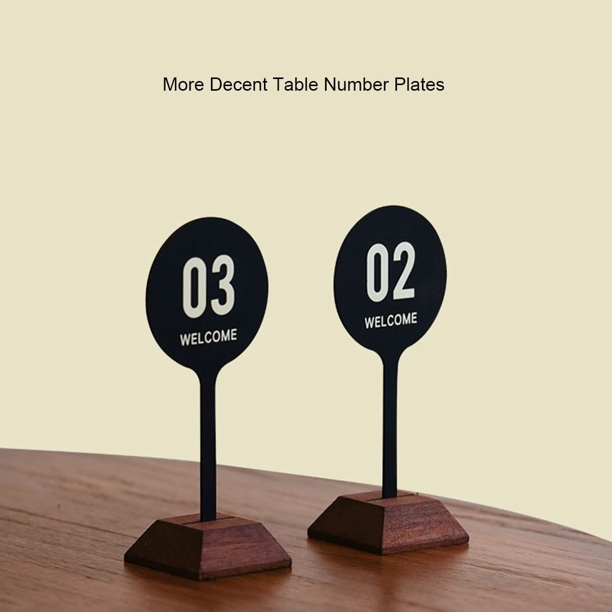 Dwustronne numery stołów ślusarskich z podstawą z litego drewna w kolorze czarnym(16-20)