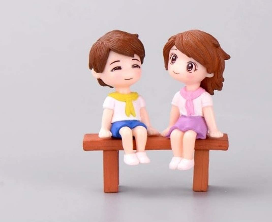 BHOOLU&GOOLU Sweety Lovers – Bench Siting Couple Figurine Miniature – Style – 26 (2pcs/Set) BHOOLU&GOOLU Sweety Lovers – Bench Siting Couple Figurine Miniature – Style – 26 (2pcs/Set)
