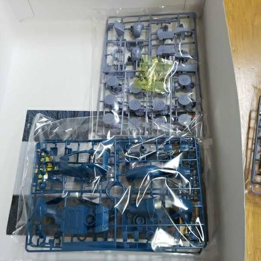 レア物美品　限定品ジオン公国軍　クリア外装付き　強襲用モビルスーツ　ケンプファー 1007010823765007_01_5490w.jpeg