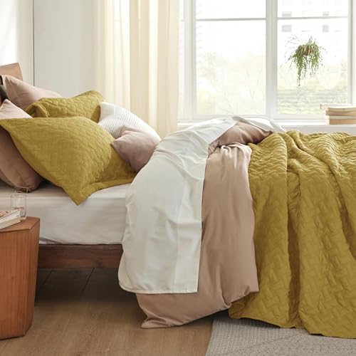 Image of Bedsure Quilts King Size - Lightweight Bedspreads King Size with Basket Weave Pattern, Soft Quilt Bedding Set, Mustard Yellow Comforter Set Coverlet for All Seasons with 2 Pillow Shams (106 inch x 96 inch)