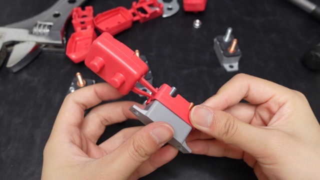 On ブレーカーT XL Amazon.com: SHENGLE 7A Circuit Breaker Auto Reset Overload