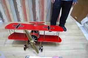 ブリキ 　レッドバロン　プロペラ機 38cm  飛行機 ブリキ レッドバロン プロペラ機 38cm 飛行機 - メルカリ
