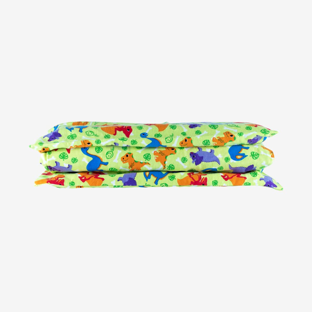 KinderMat Bettlaken – waschbarer Bezug – Dino Friends – regulär, 119,4 x 55,9 cm, ideal für Kindertagesstätten und Familienhaushalte