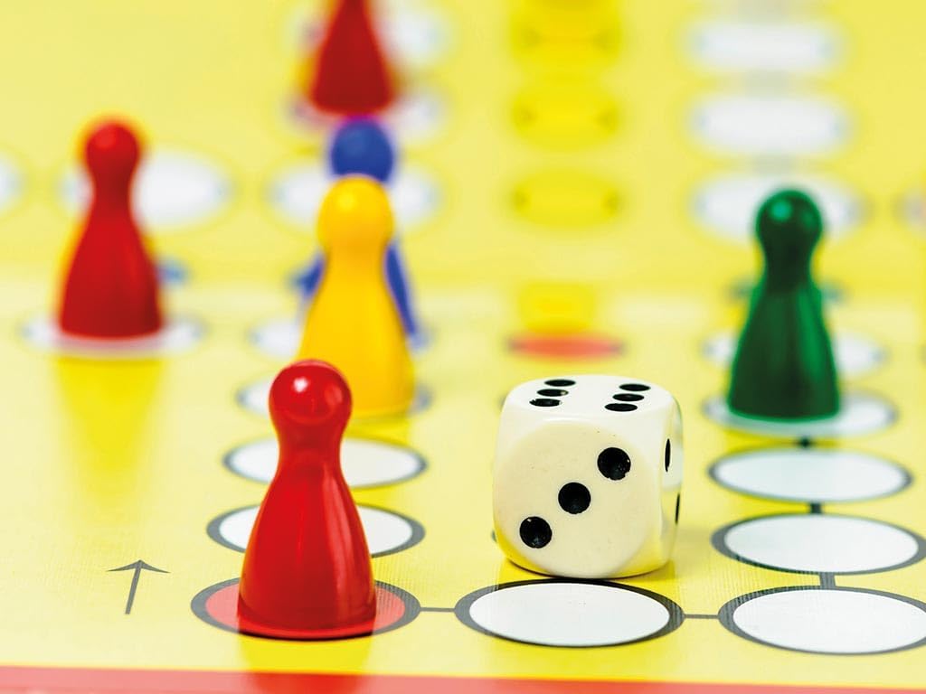 Close-up of Whadda WSG113 Electronic Dice circuit board components