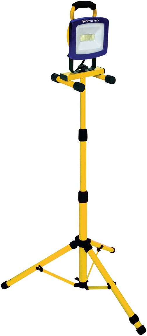 Voltec 08-00727 72W DOB LED Work Light 6,600 Lumens with Tripod