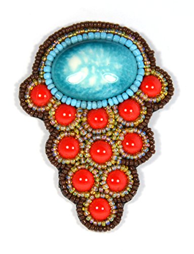 Broche grappe turquoise en porcelaine, le bijou fantaisie idéal pour un cadeau mémorable