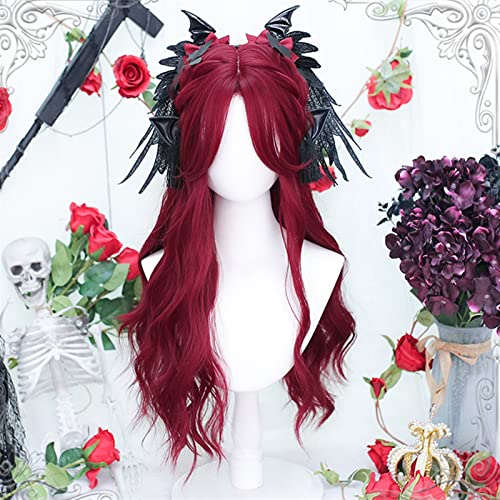 Perruque bouclée avec frange rouge pour masquer la perte de cheveux avec style