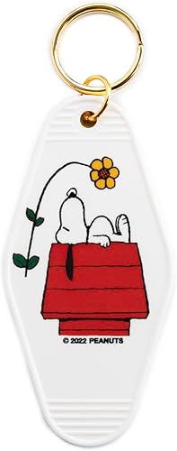 Three Potato Four x Peanuts - Etiqueta de llave de flor de Snoopy Doghouse, Blanco disponible en Yaxa Colombia