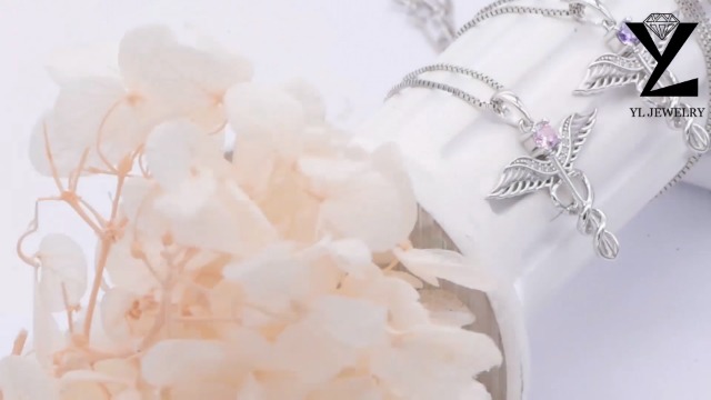 YL Collana Infermiera 925 Argento Aprile Pietra portafortuna Zirconia Cubica Bianco Ali d'angelo Registrato RN Caduceus Ciondolo per Donne Infermiera Dottore