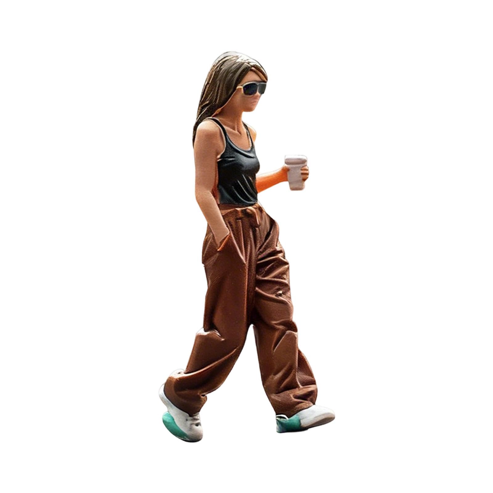 Amazon.co.jp: BreezeTrading 1:64スケール コーヒーを持った少女 