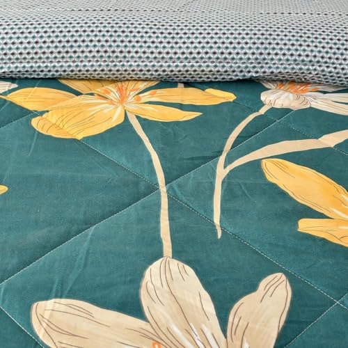 Image of Florida Green & Yellow AC Comforter for Single Bed 200 GSM | Microfiber Quilt Blanket Lightweight Duvet for All Weather - 160x220 cm