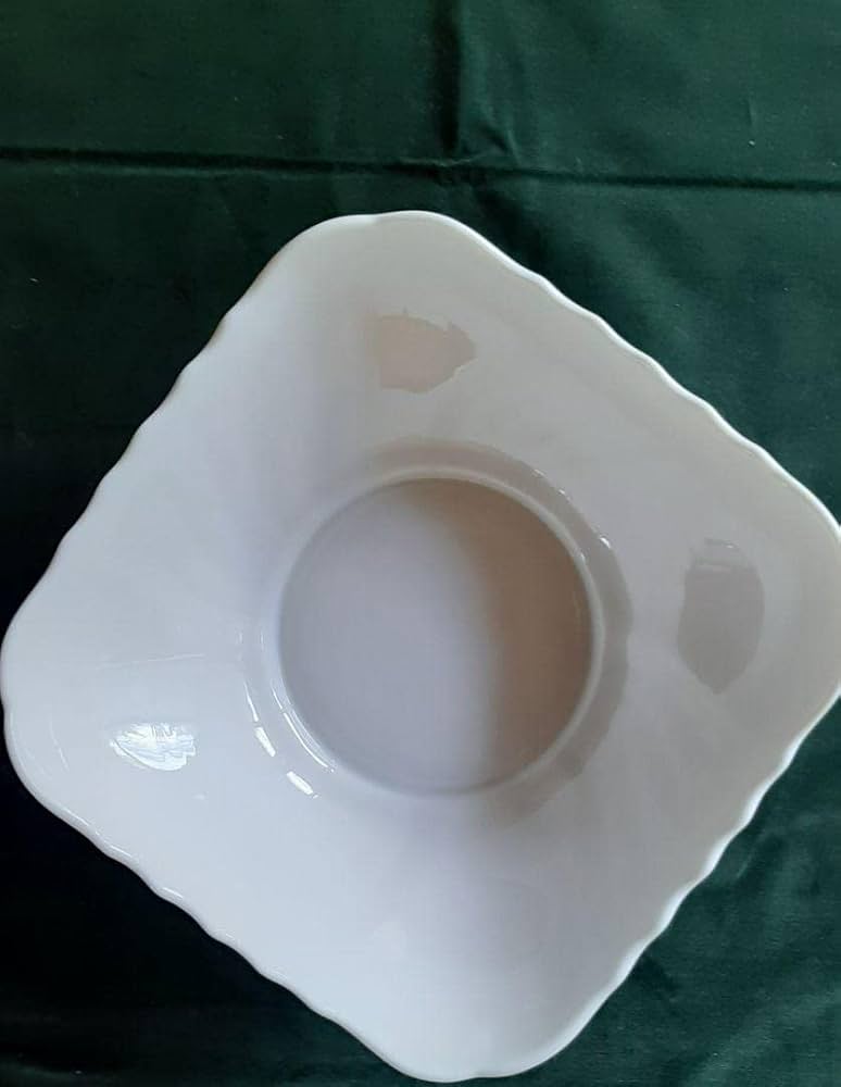 リチャードジノリ ベッキオホワイト スクエアサラダボウル　22cm ⑬リチャードジノリ ベッキオホワイト 22cm スクエアサラダボウル