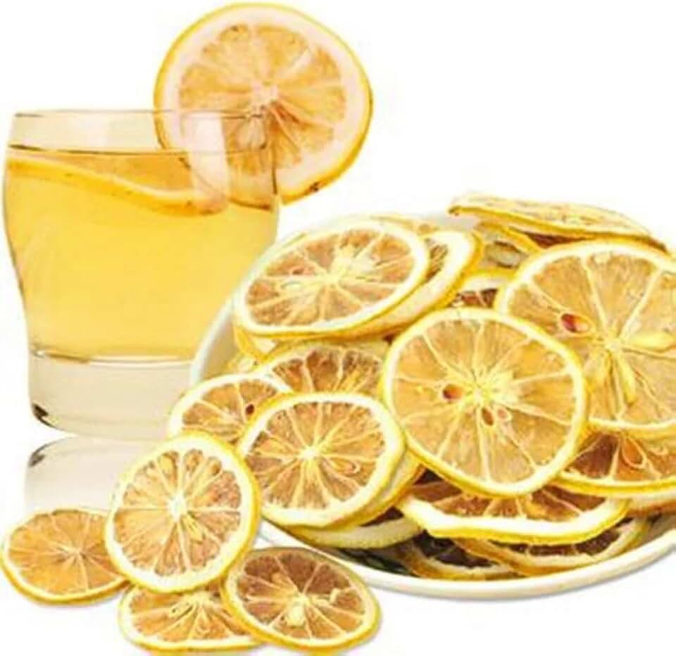 фруктовый чай с лимоном. Slice tea. сублимированный лимон. засушенный лимон. чай с кусочками фруктов.