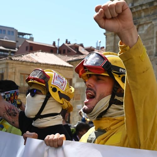 Page de couverture de Bomberos forestales se movilizan en León para exigir mejoras en la lucha contra los incendios