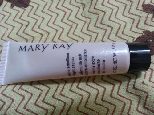 Mary Kay Extra Emollient Night Cream ~ Set... Mary Kay Extra Emollient Night Cream ~ Set...