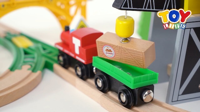 子供用品 Toys Train Amazon.com: TOY Life Wooden Train Set 60pcs with Magnetic Crane