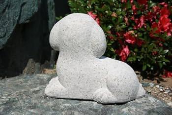 Amazon.co.jp: トイプードル犬[錆石] 石の犬の置物 犬の