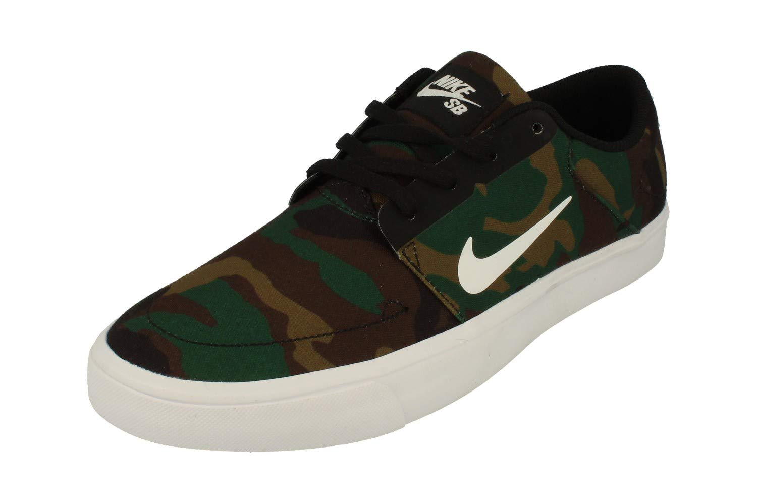 NIKE Men's Sb Clutch Skateboarding Shoes