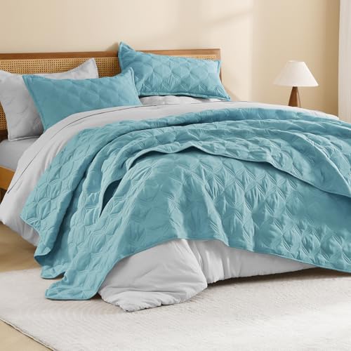 Image of Litanika King Size Quilt Bedding Set, Grayish Teal Summer Lightweight Soft Comforter Bedspreads & Coverlets, Boho Farmhouse Bedding Cover Bed Decor All Season, 3 Pieces (1 Quilt, 2 Pillowcases)