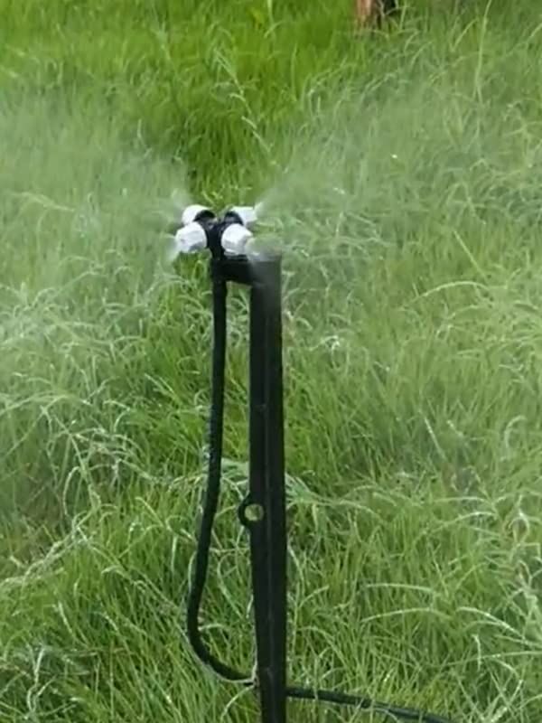 Miniatura 5 de Emisor de rociador de riego por goteo en conjunto de punta, 9 juegos de micro rociadores con estaca y tubo de 14 de pulgada para enfriar