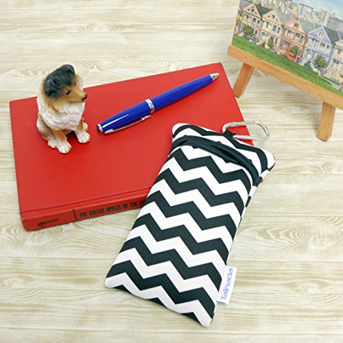 Image of Neoprene Neck Phone Sleeve Bag Pouch w / Clip (Black White Chevron Pattern)