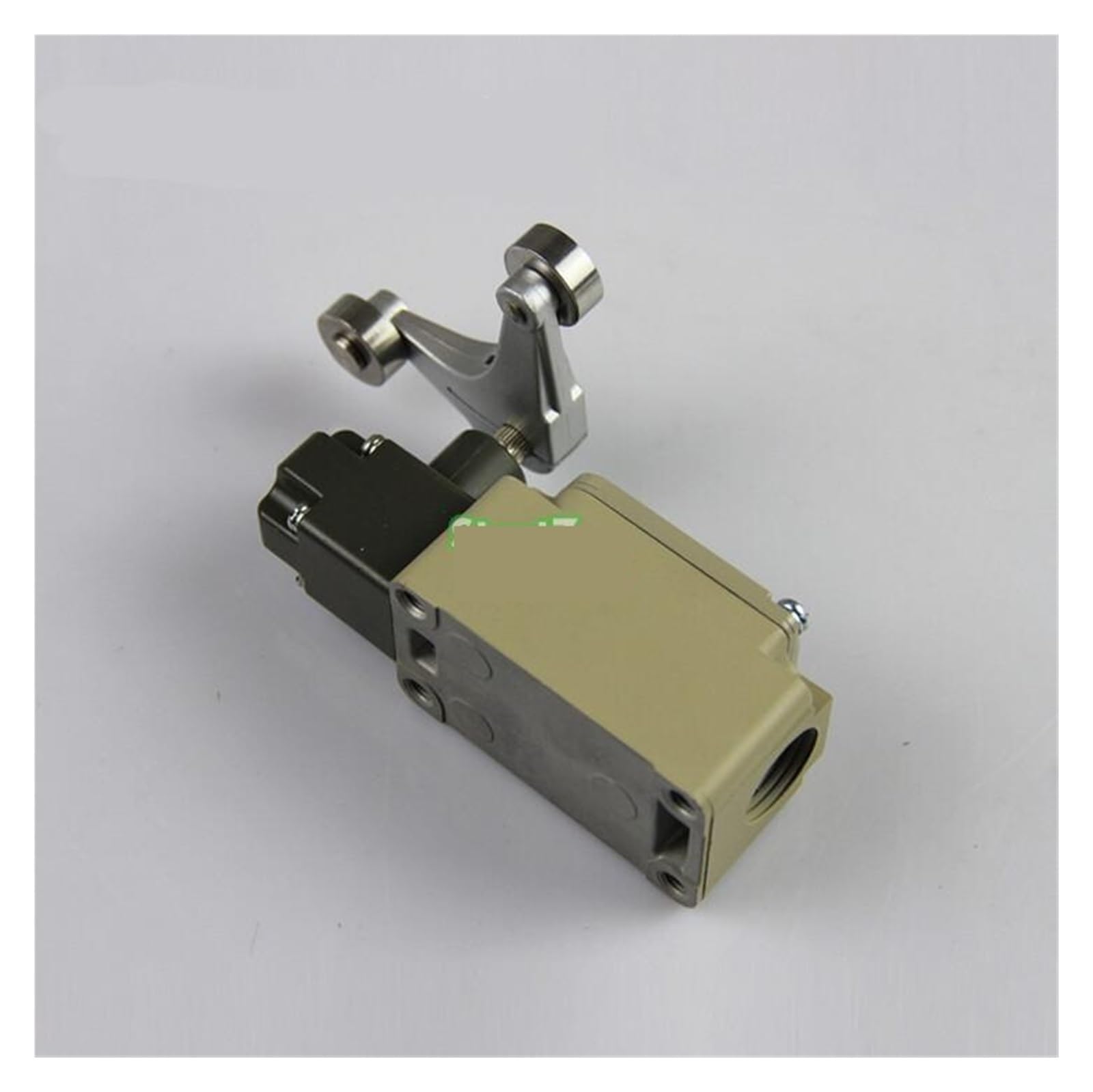 BKGWCSOR 5Pcs Limit Switch WLCA32-41 Switches