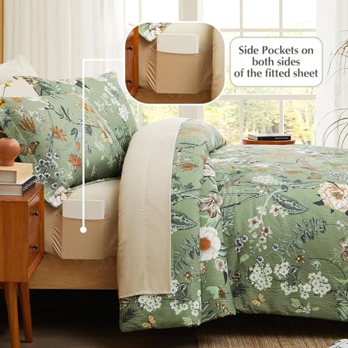 CASAAGUSTO Queen Comforter Set, 7 PCS Green Butterfly Floral Comforter Set with Flowers Leaves Pattern, Soft Seersucker Design All Season Queen Size Bedding Set(90"X90")