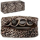 【Format voyage】 : Souple et pliable, cette trousse se glisse facilement dans une valise ou un bagage cabine sans prendre de place.