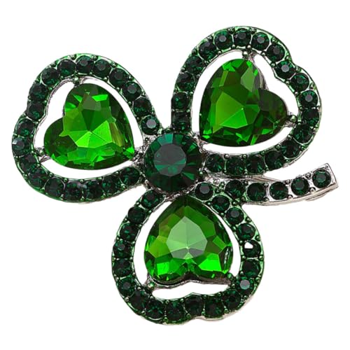 Insigne d'épingle de trèfle au design floral et finitions soignées