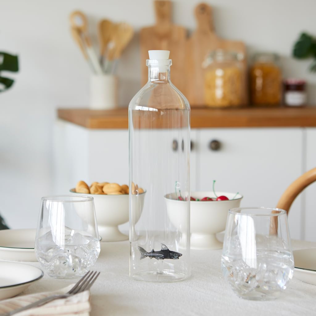 Handwas Aanbevolen Siliconen Dop Balvi Glazen Fles Atlantis Shark Grey – Met Haaienfiguur Binnenin, 30x8.5x8.5 Cm, Siliconen Dop, Niet Vaatwasserbestendig Glazen Fles Haai