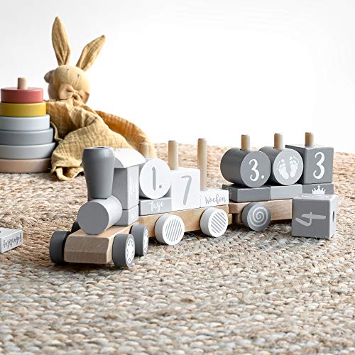Navaris Holz Eisenbahn Holzzug für Kinder - Zug Holzspielzeug mit Buchstaben Zahlen - Baby Spielzeug personalisierbar… – Bild 3
