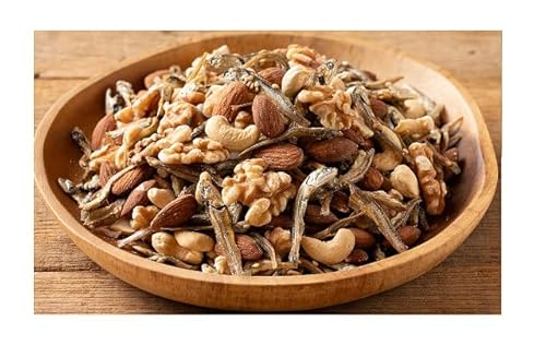 海産物店ミツワ ミックスナッツ 小魚入り 200g ナッツ アーモンド くるみ カシューナッツ ごまいりこ おつまみ おやつ カルシウム補給 健康 美味しい ギフト 贈り物