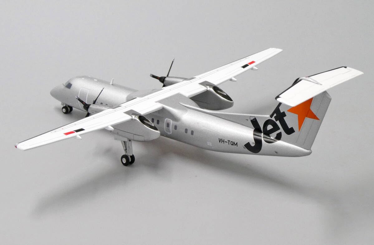 Amazon.co.jp: Jcwings ジェットスター Dash8-Q300 VH-TQM 1/200