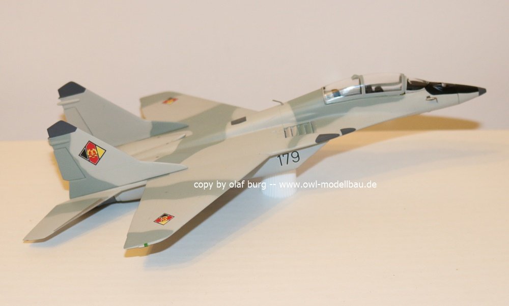 Amazon | herpa wings 1/72 MiG-29UB 東ドイツ空軍 JG-3