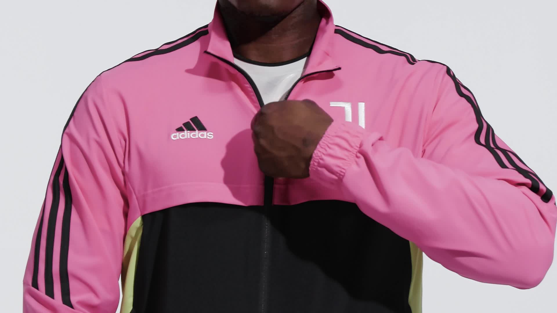Adidas JUVE PRE JKT PULMAG FOOTBALL/SOCCER TRACKSUIT JACKET HS7564