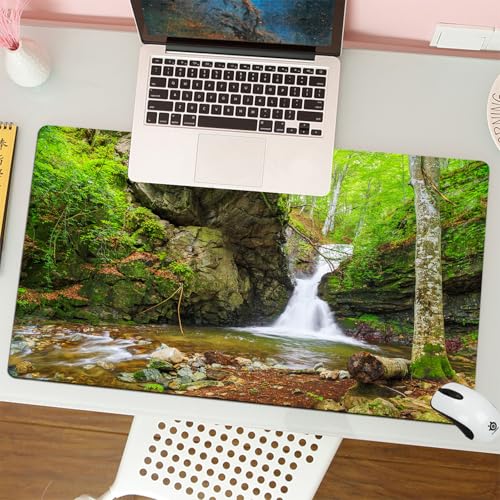 QRFASFZO Tapis de Souris Gaming - 30x80 cm - Tapis de Souris Esports - Ne Glisse jamais - Couverture complète du Bureau - Cascade, Cascade au Printemps, comme en Hiver en Bulgarie avec des Arbres et