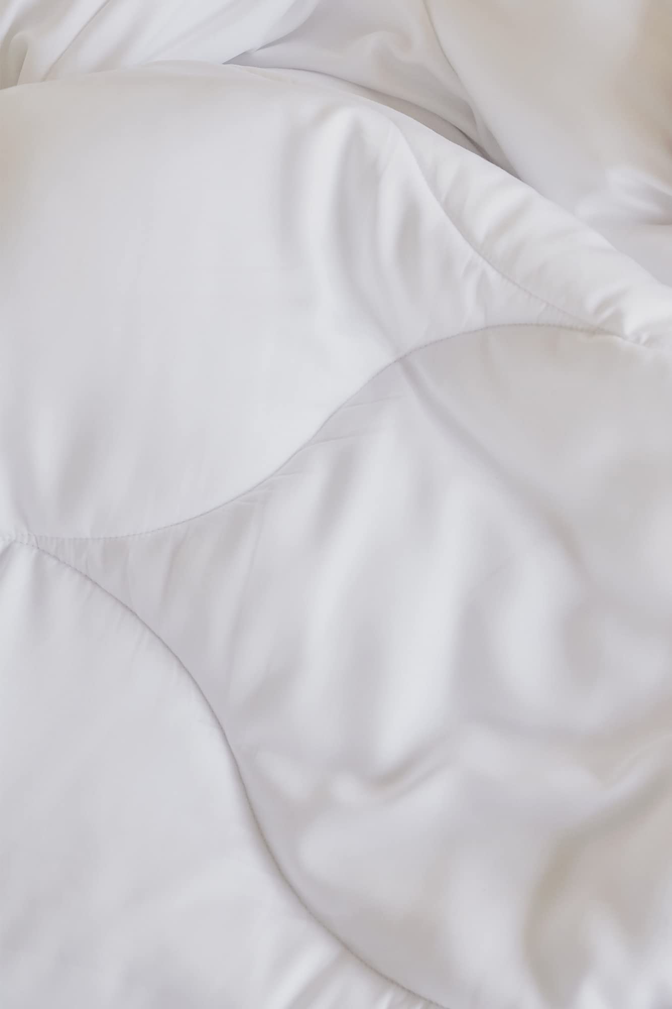 Amazon.com: Buffy Cloud Comforter 