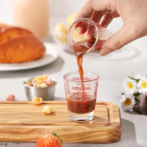 Vaso medidor de vidrio 30ml con marcas rojas miniatura 3