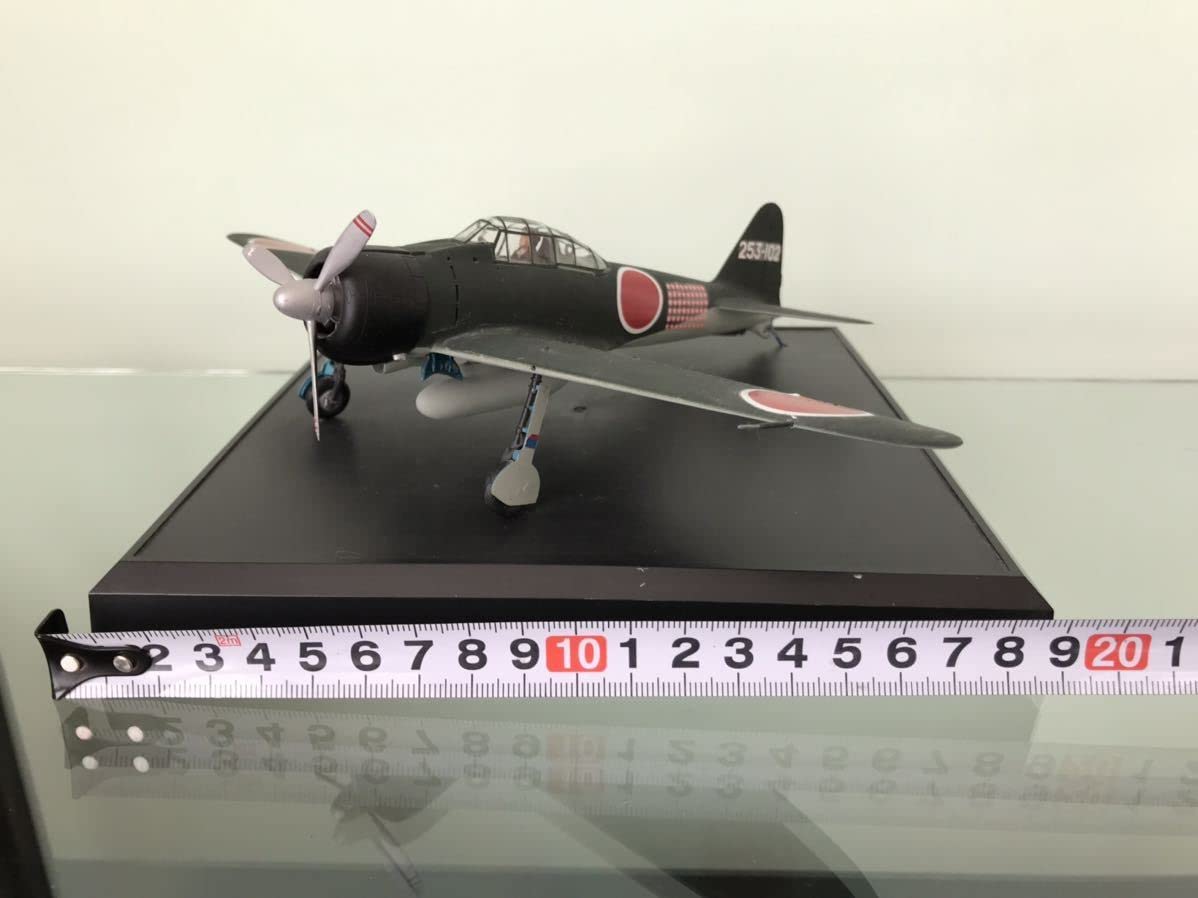 ゼロ戦フィギュア Amazon | プラモデル 完成品 1/32？ 1/48？ ゼロ戦 零戦 流星