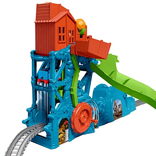 Thomas & Friends TrackMaster baanset met gemotoriseerde Thomas locomotief, Darcy de graver, aangedreven door Thomas, en speciale functies , GDV43 - Image 4