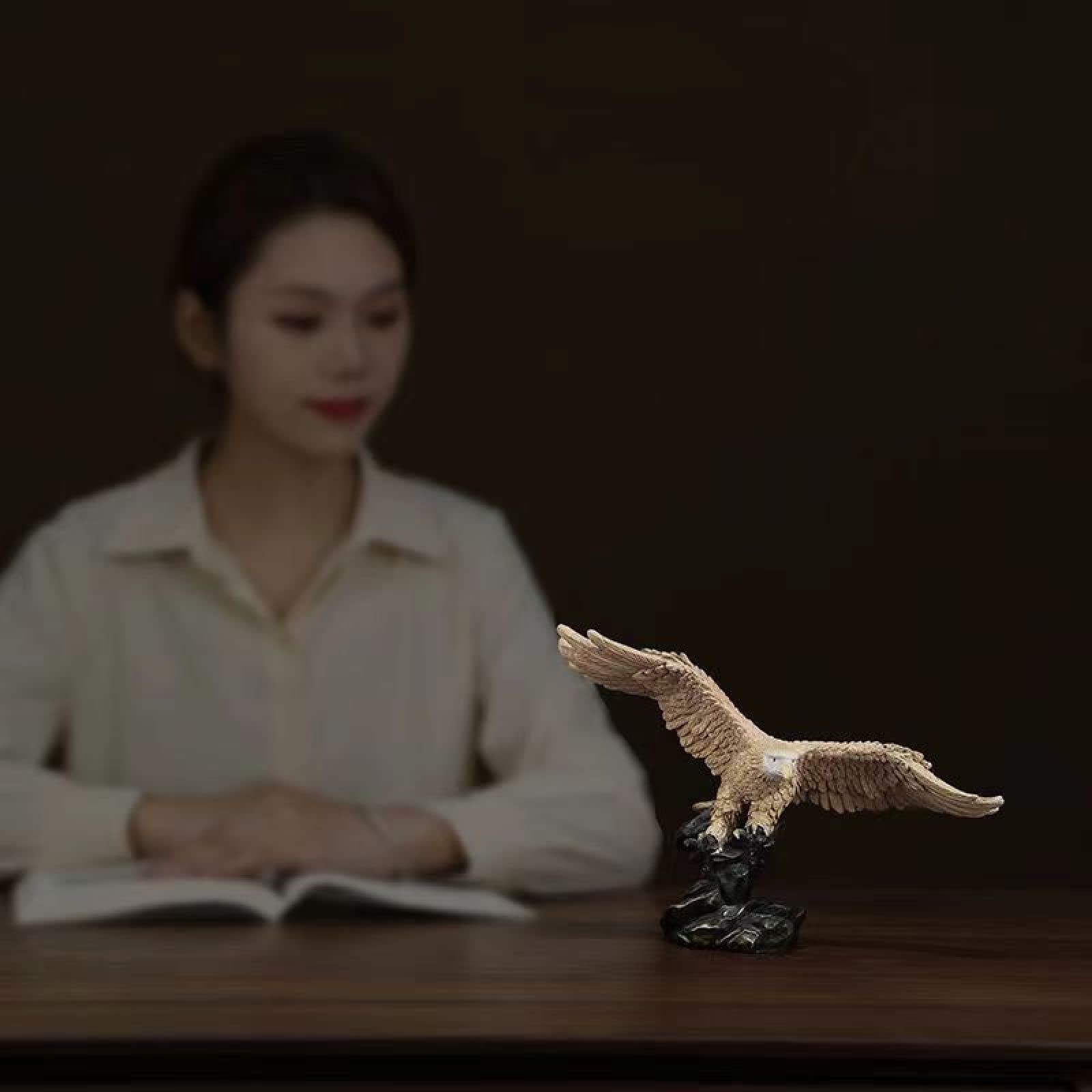 Amazon.co.jp: 彫刻置物彫像に彫刻ブロンズ 広げた翼 鷲 鷹の像