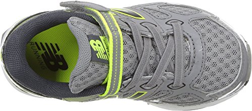 New Balance girls 680 V32