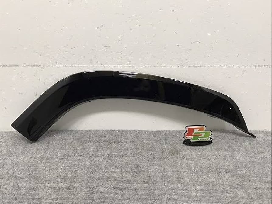 ランドクルーザー 3BA-VJA300W 右Fインナーフェンダー V35A-FTS 新車