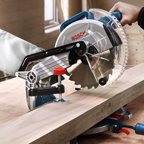 Bosch Professional: ukośnica GCM 216 (tarcza do drewna Ø 216 mm, przymiar, worek na pył, zacisk stolarski, przedłużka stołu, klucz sześciokątny)
