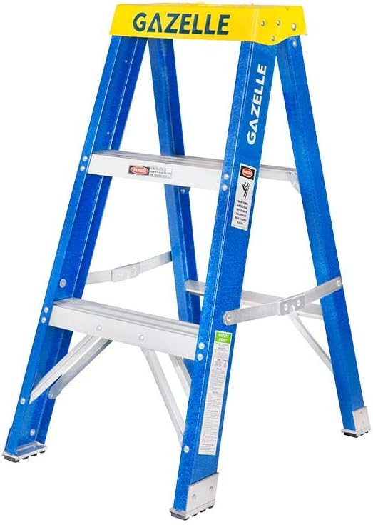 Gazelle G3003-3FT. FIBERGLASS STEP LADDER