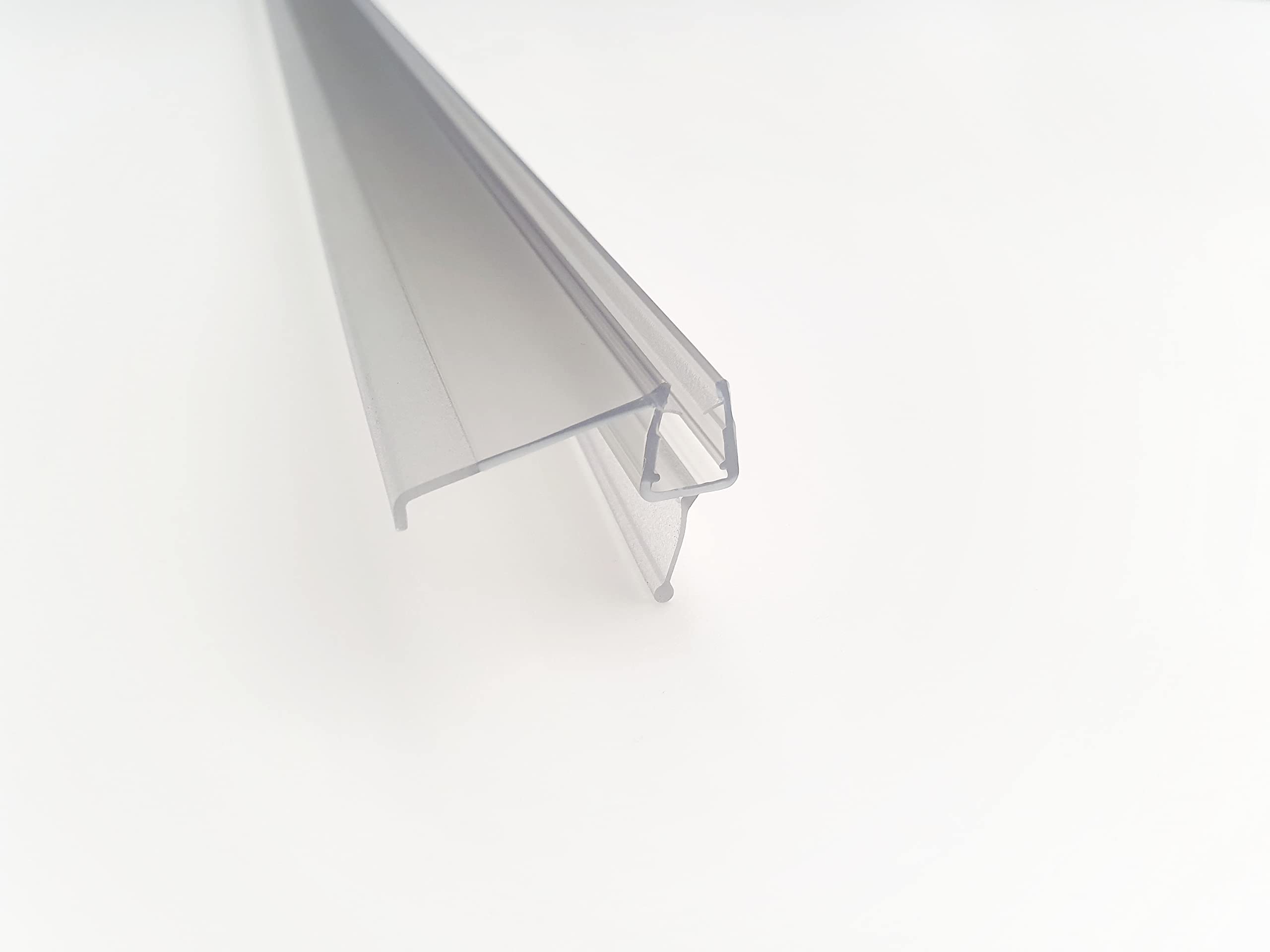 KRISTHAL Dusch-Türdichtung mit Dichtlippe unten und ca. 25 mm "Dächlein" als Abtropfleiste, 200 cm Länge, für 6 und 8 mm Glas, Art.Nr. 5325
