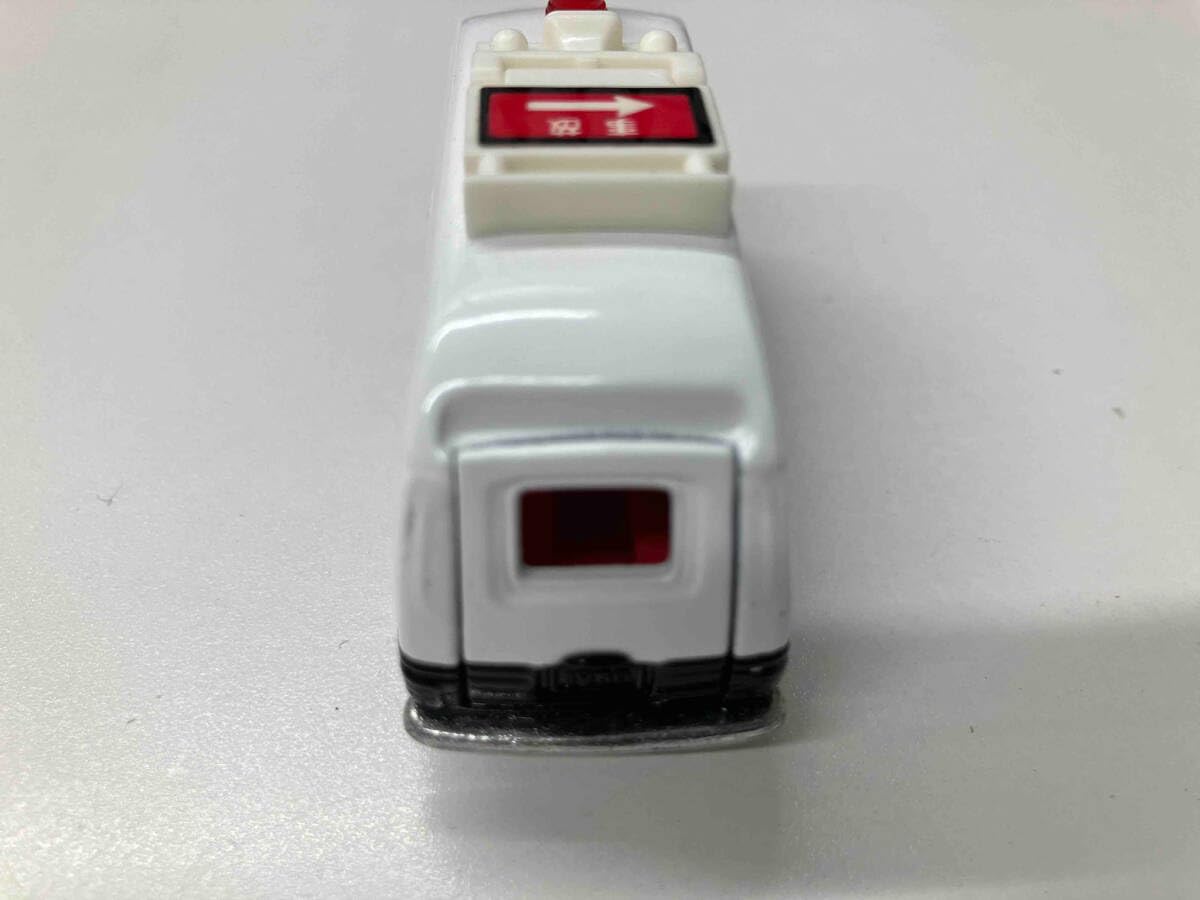 Amazon | トミカ No.75 日産 キャラバン パトロールカー 白×黒